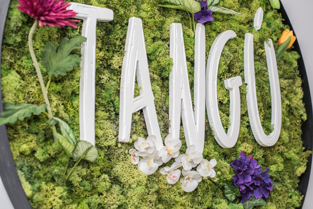 TANGÚ, una hamburguesería "diferente" - Mobiliario Industrial