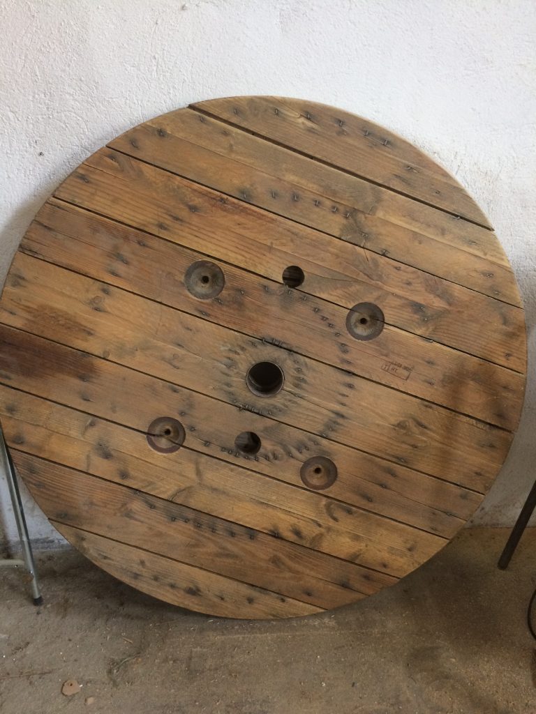 madera circular decoración mobiliario peluquería canina
