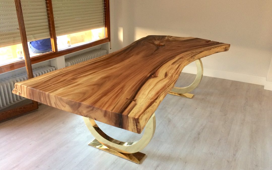 Mesa Suar. Diseño de lujo con la madera de suar